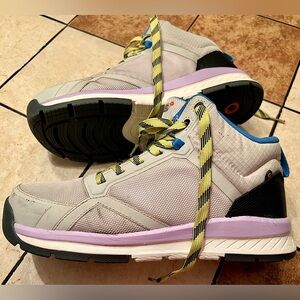 Women’s SZ 8.5 Bogs Hiking Boots Safety Toe Work Shoe Slip Resistant Retail $165